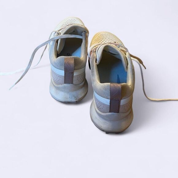 Nike Women's Cream and Blue Running Shoes - Picture 3 of 6